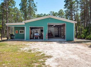1310 Oak Pond Ln NE, Steinhatchee, FL 32359