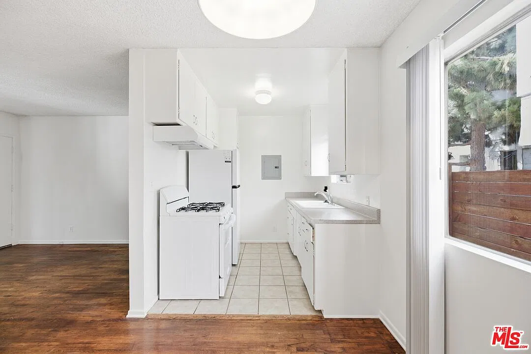 1 bed, 1.0 bath, 650 sqft, $2,195 — Photo 3