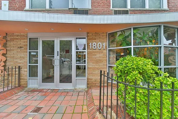 Sold by Remax Edge | media 37