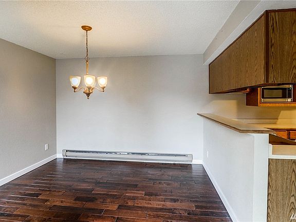 3rd image of 10117 NE 124th Pl