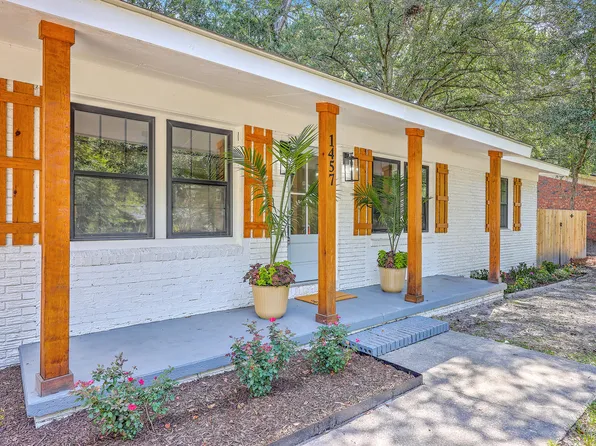 1457 Village Rd, Charleston, SC 29407