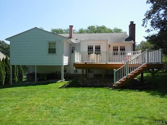 2nd image of 30 Cambridge Dr