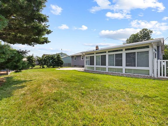 5th image of 429 Morton Rd