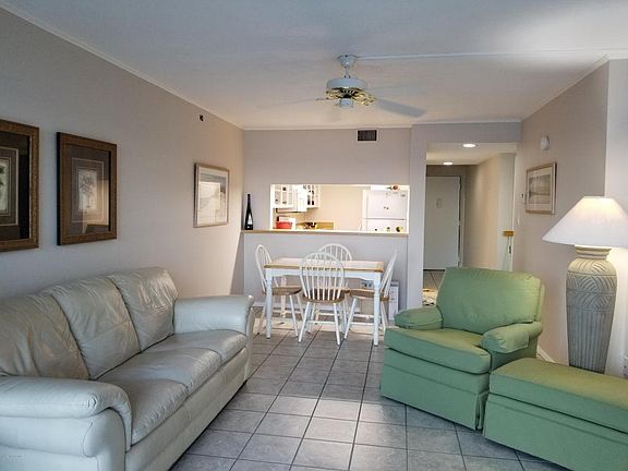 5th image of 2467 S Washington Ave #309