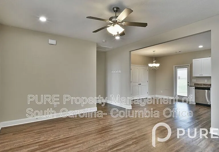 505 Atkins St — Photo 16