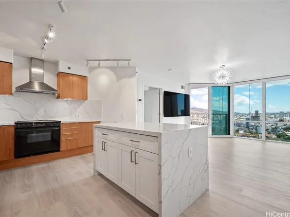 801 S King St APT 3301, Honolulu, HI 96813