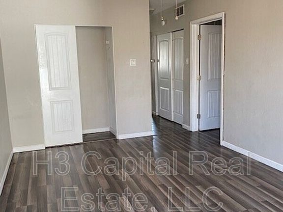 2nd image of 2008 Washington Ave APT 3
