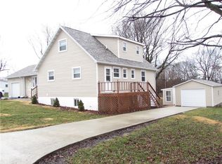 1818 Adams St, Tilton, IL 61833