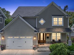 319 Hawthorn Ave, Royal Oak, MI