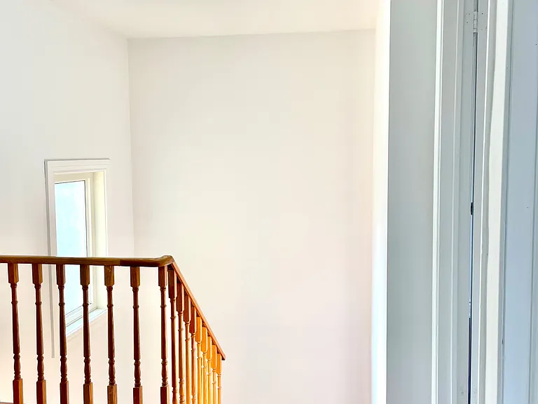 121 Radford Dr — Photo 9