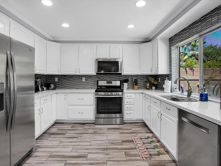 79320 Desert Wind Ct — Photo 21