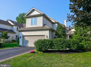 789 Woodfield Dr, Lititz, PA 17543