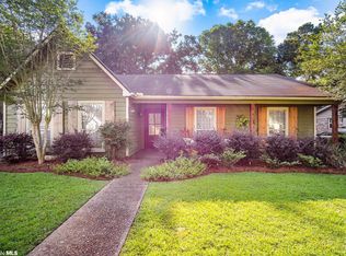 21058 Meadowbrook Dr, Fairhope, AL 36532