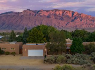 106 Camino De La Tierra, Corrales, NM 87048