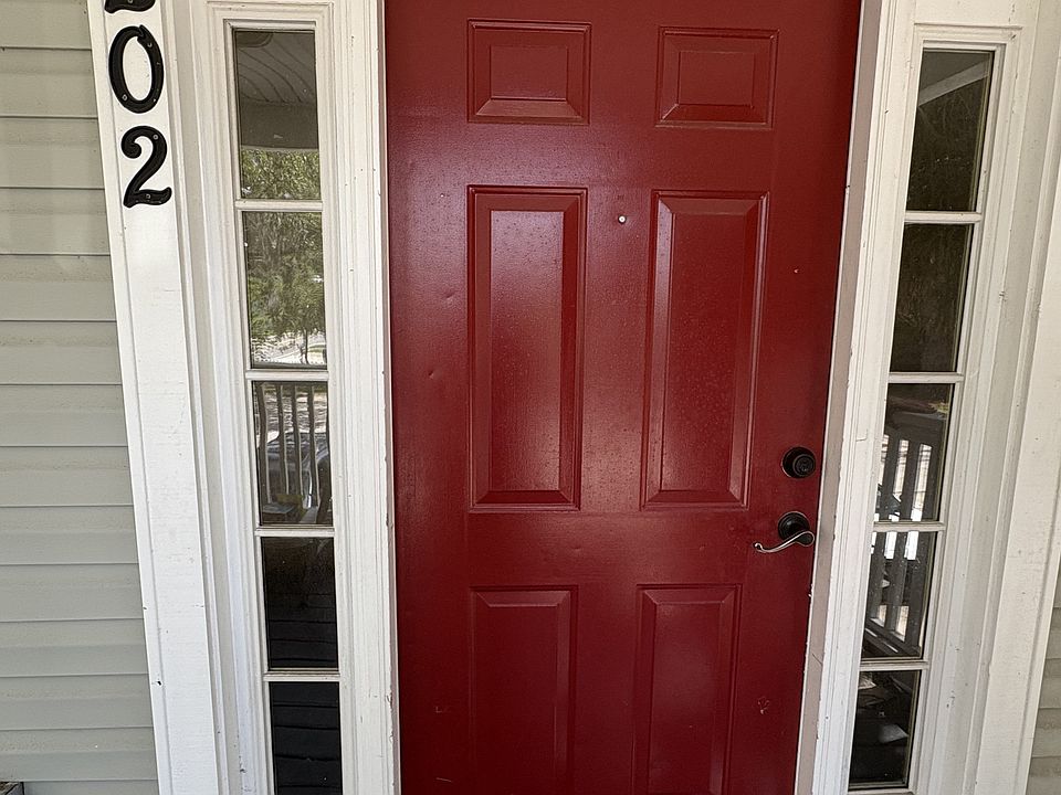 1st image of 107 Masters Dr #11398086