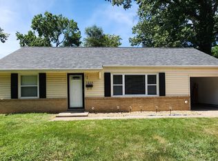 7616 Norwood St, Prairie Village, KS 66208