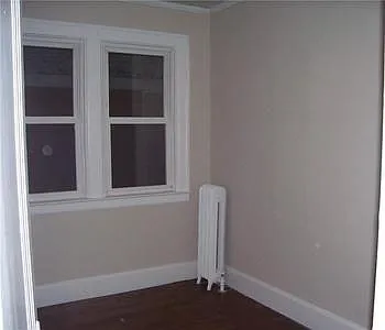 847 Beaconsfield Ave — Photo 4