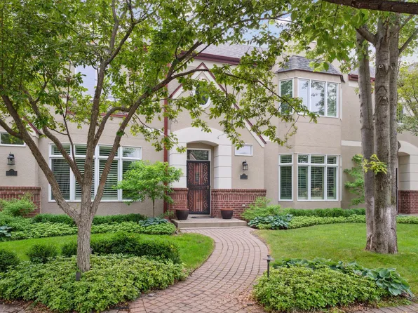 1012 Coventry Pl, Edina, MN 55435