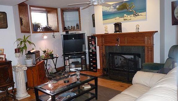 2nd image of 4053 N Kenmore Ave #Gn