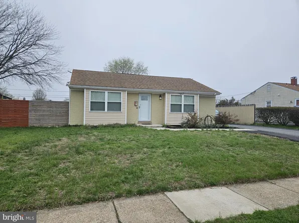 20 Monticello Blvd, New Castle, DE 19720