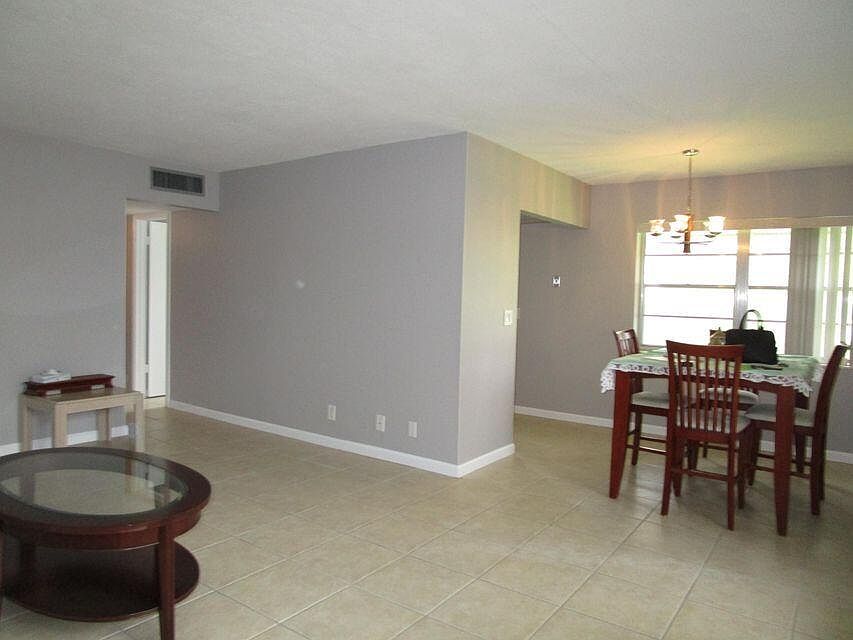 1st image of 108 Norwich E #108