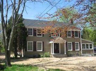 1 W Meadow Rd, Setauket, NY 11733