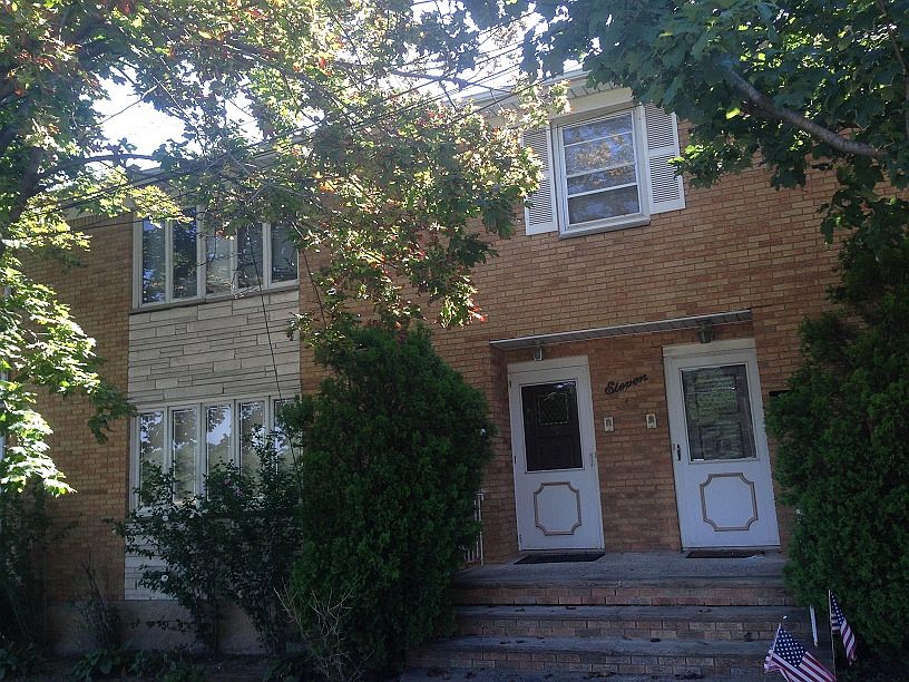 1st image of 11 Putnam Pl
