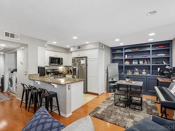 3rd image of 3182 Cabrillo Bay Ln