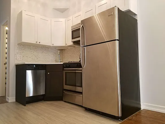 Rented by The Hamilton Group | media 11