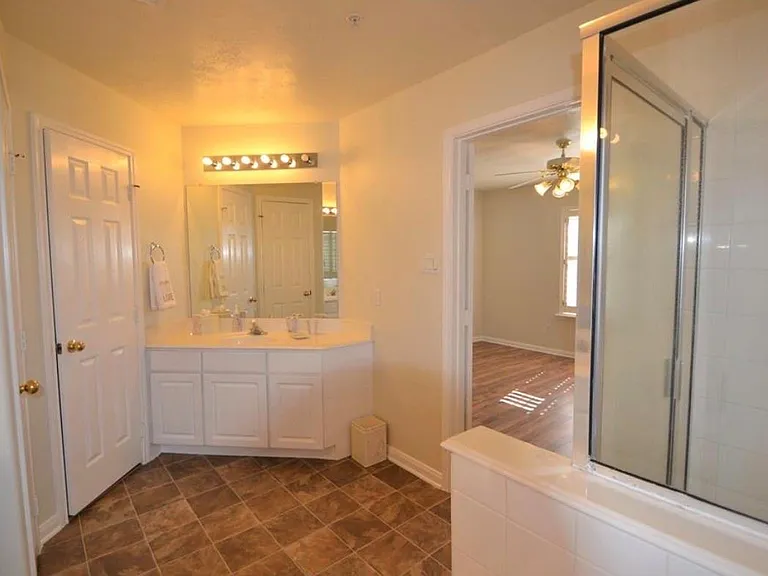 2710 Grants Lake Blvd #J10 — Photo 22