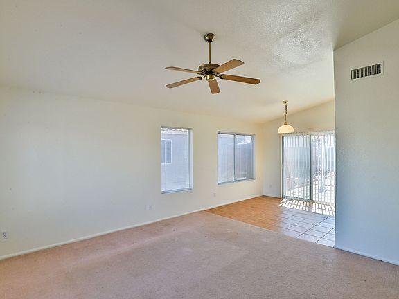 5th image of 4941 E Colby St