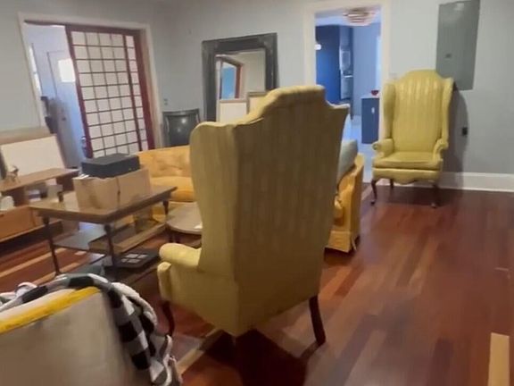 2nd image of 3032 Orange Grove Rd