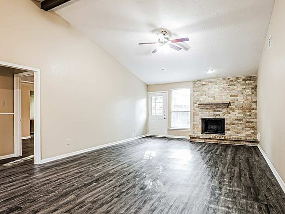 4th image of 17323 Shrub Oak Dr