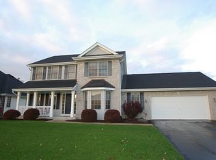 6926 John Deere Dr, Loves Park, IL 61111
