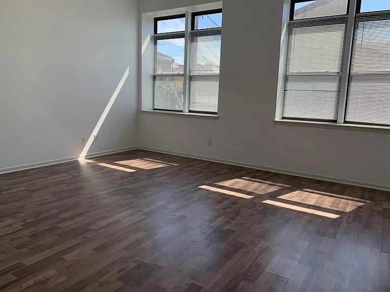 333 Earp Street — Photo 24