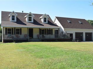 93 Robinson Schoolhouse Rd, Morrill, ME 04952