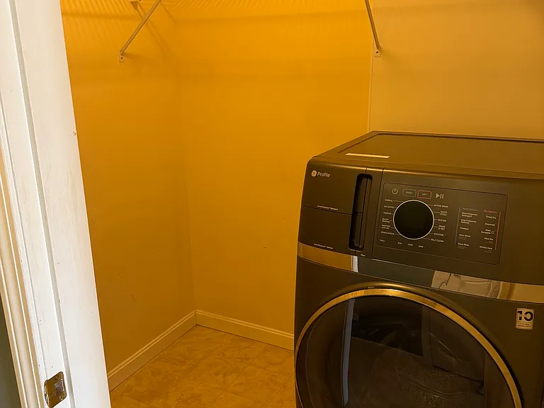 30 Main St #300 — Photo 15