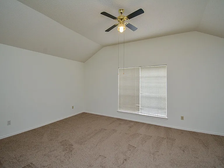 2314 Bent River Dr — Photo 17