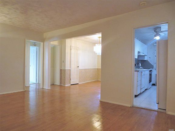 3rd image of 25206 63rd Ave