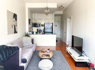 208 Queens Quay W #214, Toronto, ON M5J2Y5