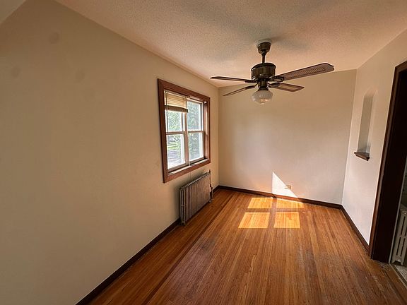 5th image of 510 Arnold Ave N