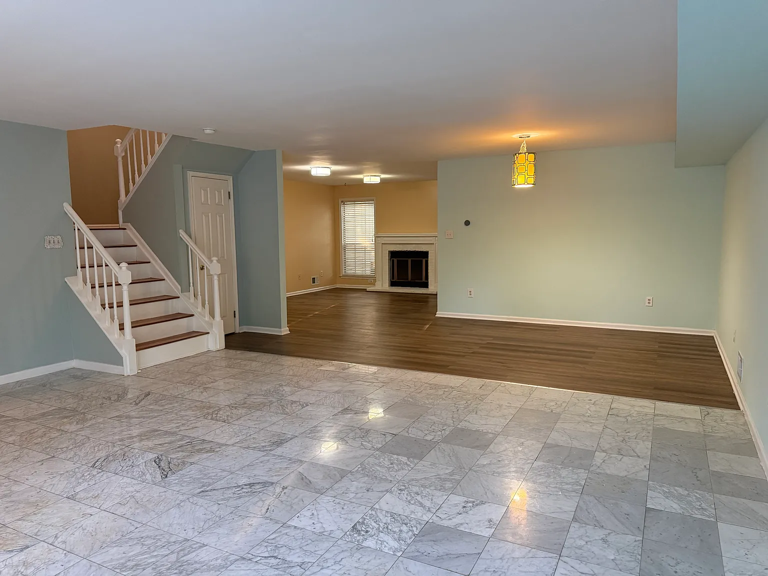 3 bed, 2.5 bath, 1976 sqft, $3,850 — Photo 4
