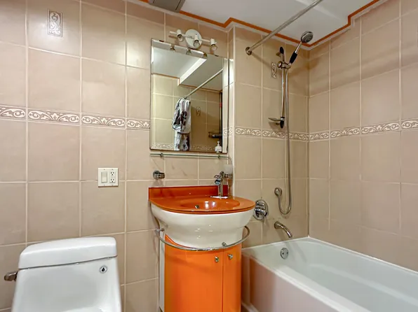 1495 East 28th Street image 7 of 9