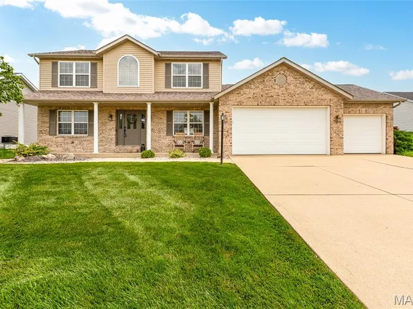 201 McClelland Dr, Troy, IL 62294