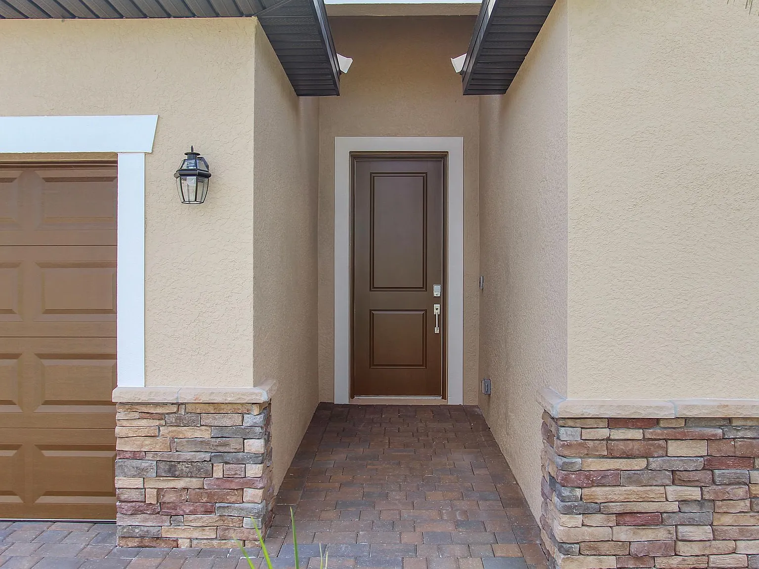 4 bed, 2032 sqft, $2,475 — Photo 4