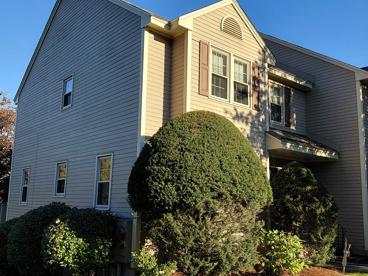 3 bed, 1920 sqft, $2,750 — Photo 2