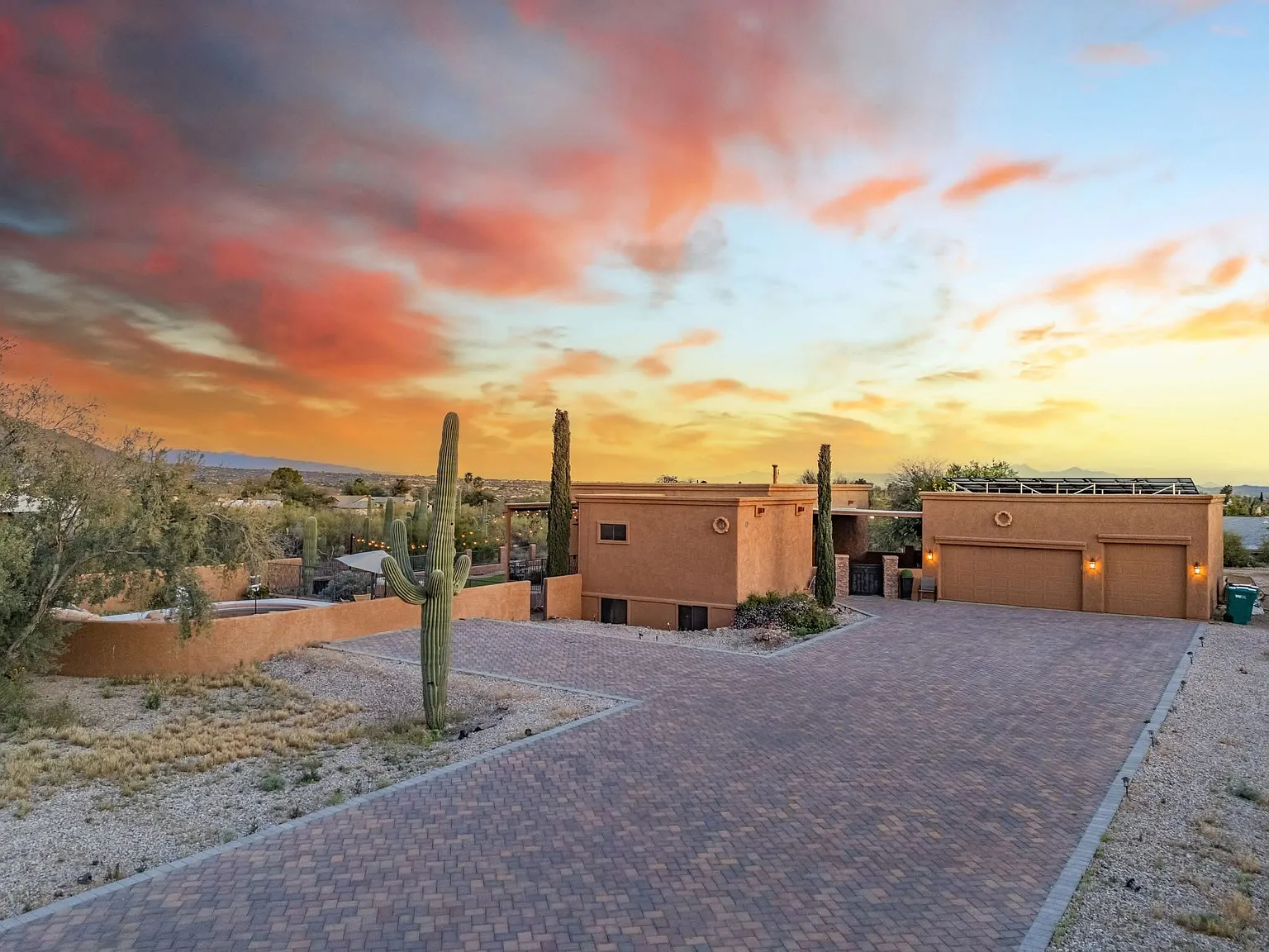 6 bed, 3472 sqft, $5,000 — Photo 2