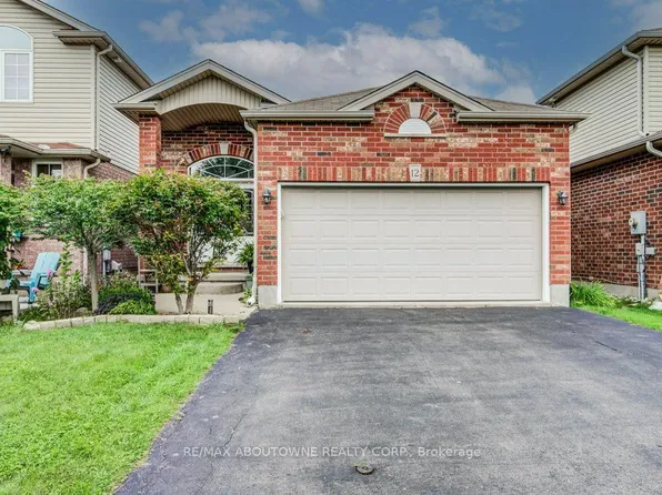12 Brock St, Guelph, ON N1L 0E3