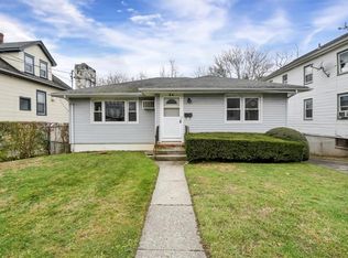 14 Spring St, Mount Kisco, NY 10549