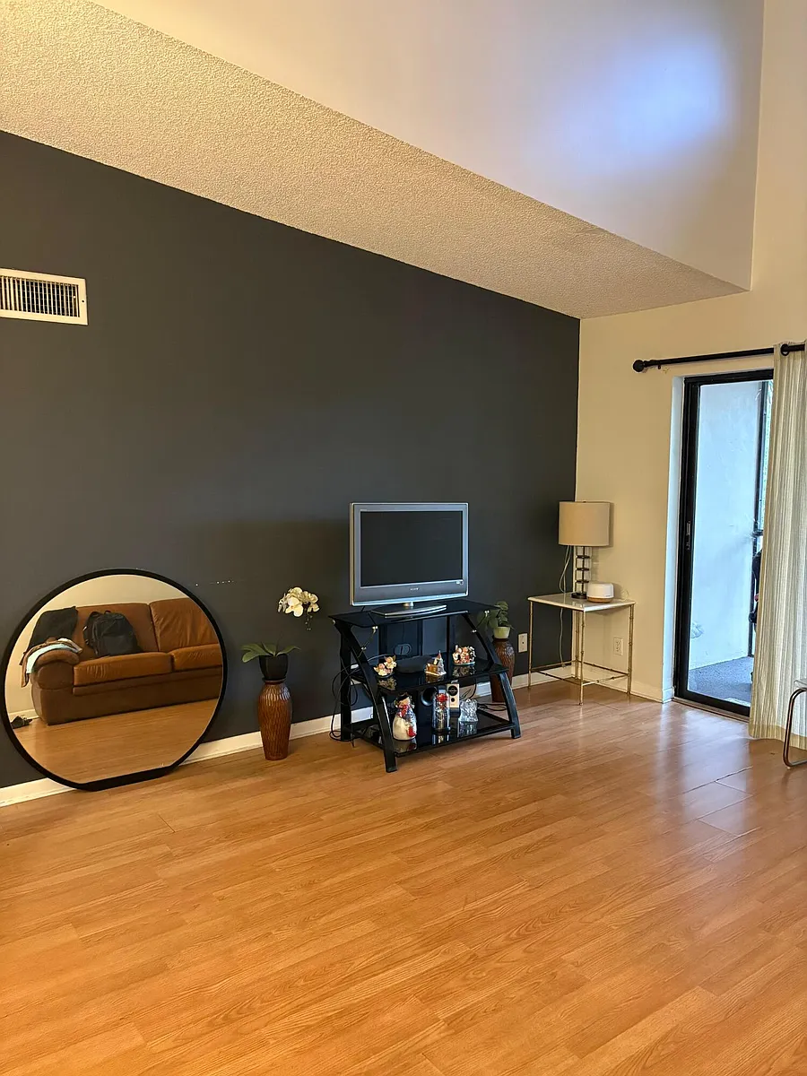 Building Photo - 202 Foxtail Dr #D3